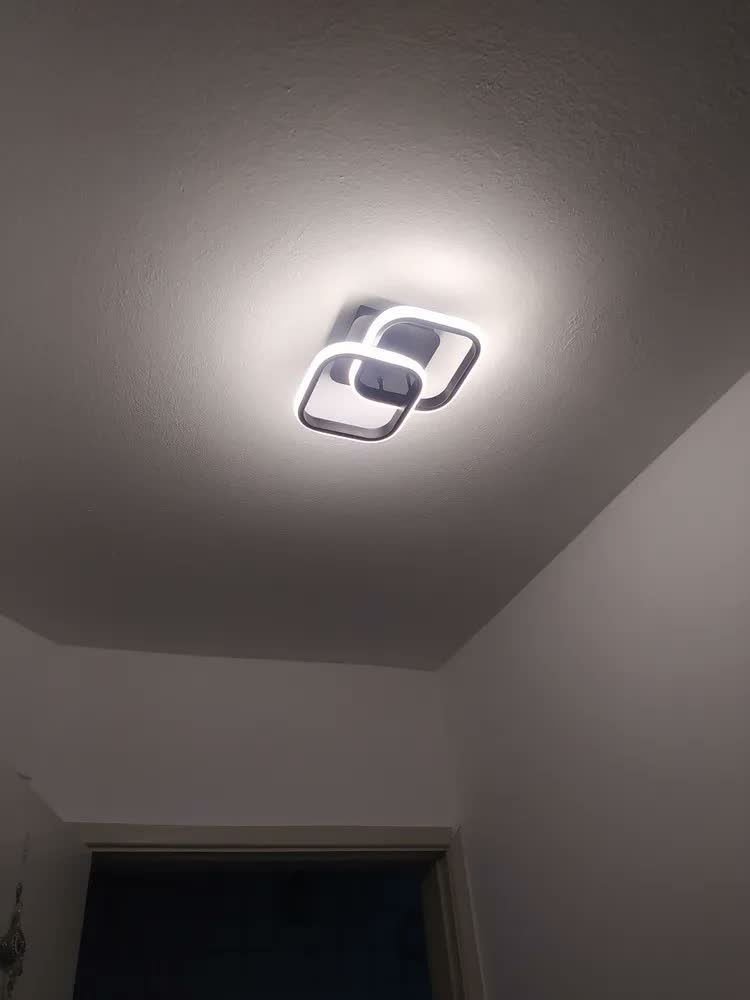 foto de Lustre De Teto Led Cor Preto Piktik Para Banheiro 24x20x12,5cm -