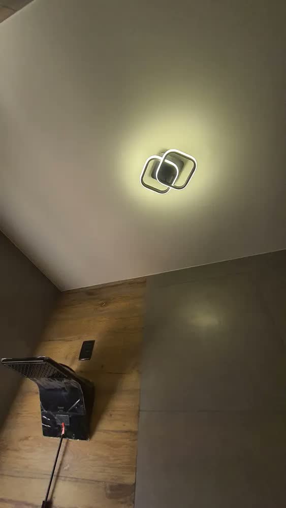 foto de Lustre De Teto Led Cor Preto Piktik Para Banheiro 24x20x12,5cm -