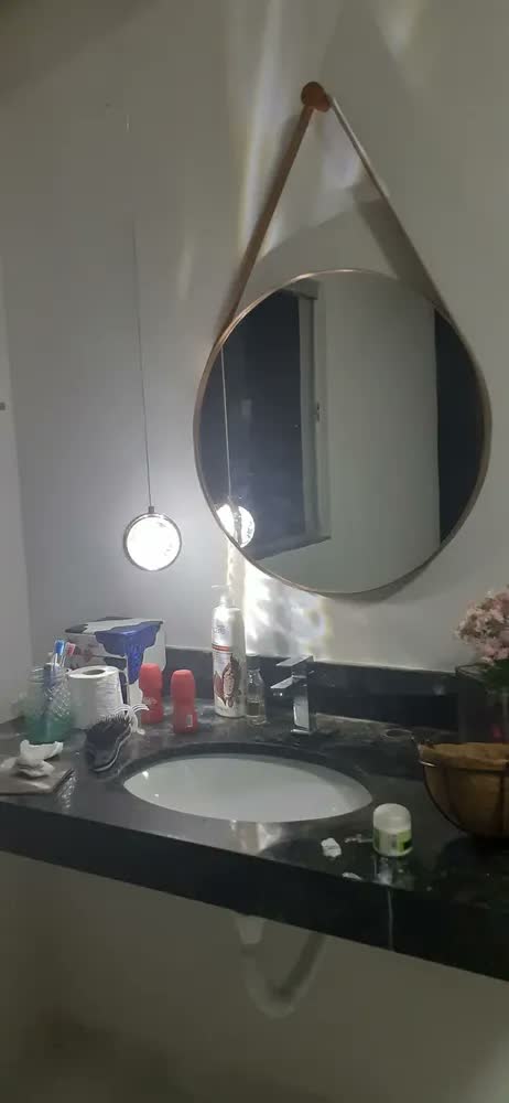foto de Espelho Redondo de Parede Caramelo 60 cm Com Moldura em Couro Ecológico