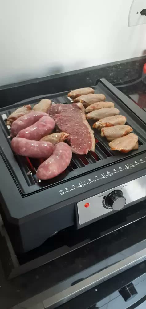 foto de Churrasqueira Elétrica Britânia Flame Bcq2000 Grelha Preto