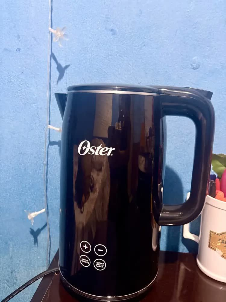 foto de Chaleira Digital Oster 1,7l Com Controle De Temperatura Voltagem
