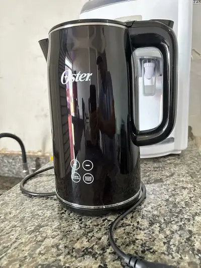foto de Chaleira Digital Oster 1,7l Com Controle De Temperatura Voltagem