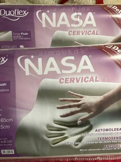 foto de Travesseiro Nasa Cervical Duoflex Altura 12,5x7,5x11cm Para Fronha 50x70cm Antiácaro Capa Plush com zíper