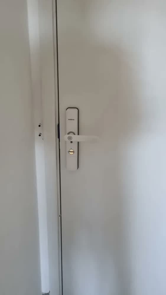 foto de Fechadura Inteligente de Embutir com Biometria IFR 7000 Branca Intelbras