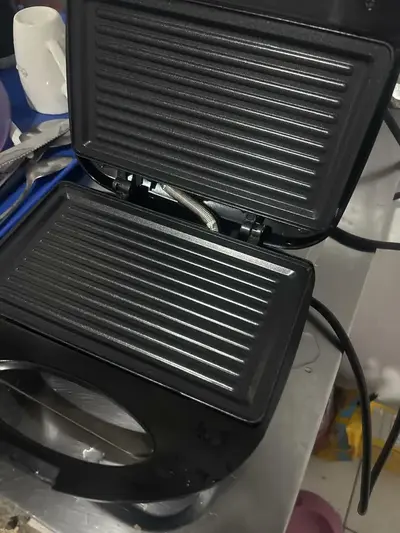 foto de Sanduicheira Elétrica Mallory Classic Grill– 2 em 1