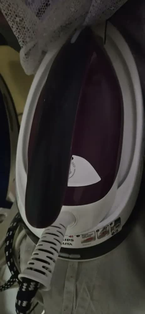 foto de Ferro A Vapor Philips Walita Perfectcare Compact Essential Cor Violeta Voltagem
