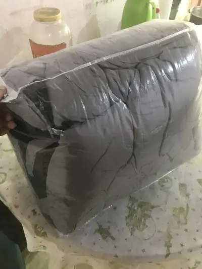 foto de Edredom Casal Kit 6 Peças + Jogo De Lençol Queen Cinza Casa Dona