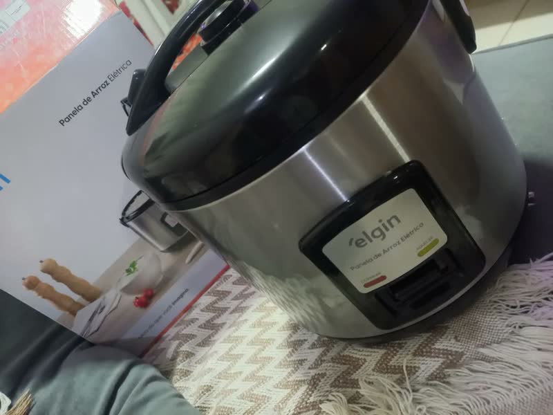 foto de Panela De Arroz Elétrica Elgin 400w 5 Xícaras Cor Preto