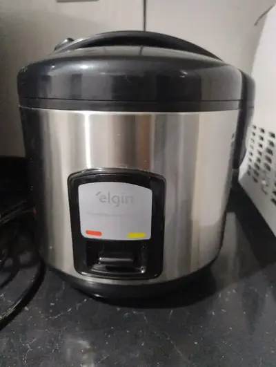 foto de Panela De Arroz Elétrica Elgin 400w 5 Xícaras Cor Preto