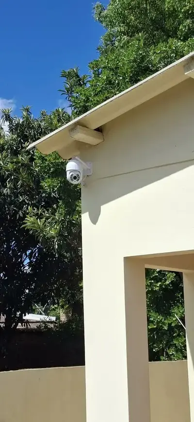 foto de Kit 2 Câmera Ip Inteligente Wifi Rotativa A8 App Yoosee 360º Cor Branco