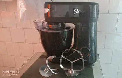 foto de Batedeira Planetária Black 12 Velocidade Obat640 Oster 850w Cor Preto/Inox