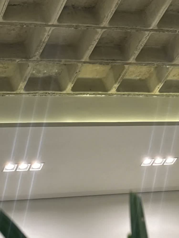foto de Spot Picco 7W 34° 2700K Branco Interlight 4992-AB-S-BM/RB