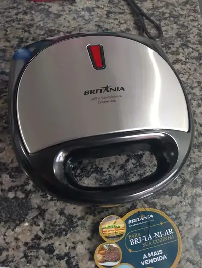 foto de Grill E Sanduicheira Crome Inox 750w Britânia