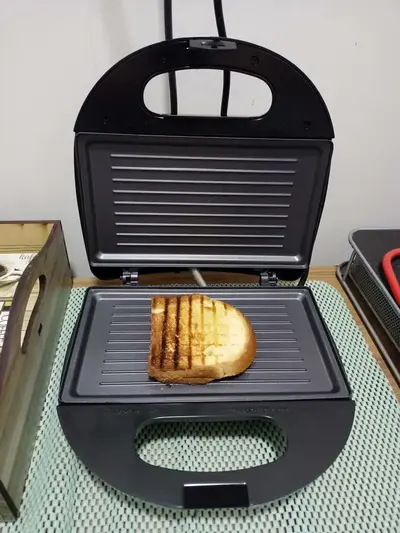 foto de Grill E Sanduicheira Crome Inox 750w Britânia