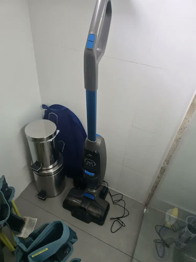 foto de Extratora Vertical Wap Multi Floor Sem Fio Portátil 300w