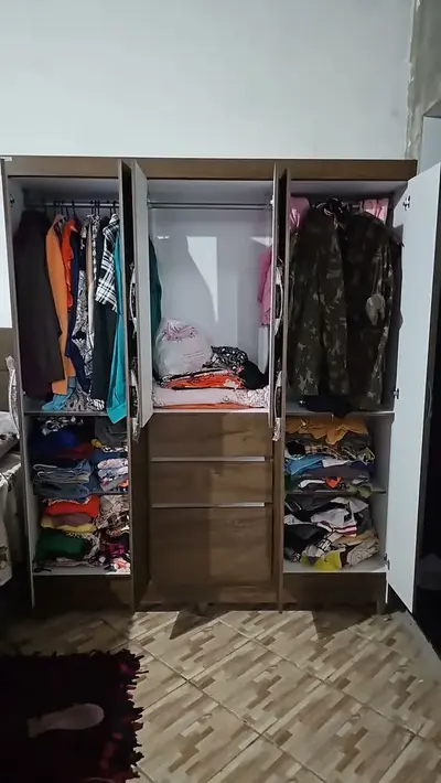 foto de Guarda Roupa Lia 6 Portas Capuccino Móveis Arapongas
