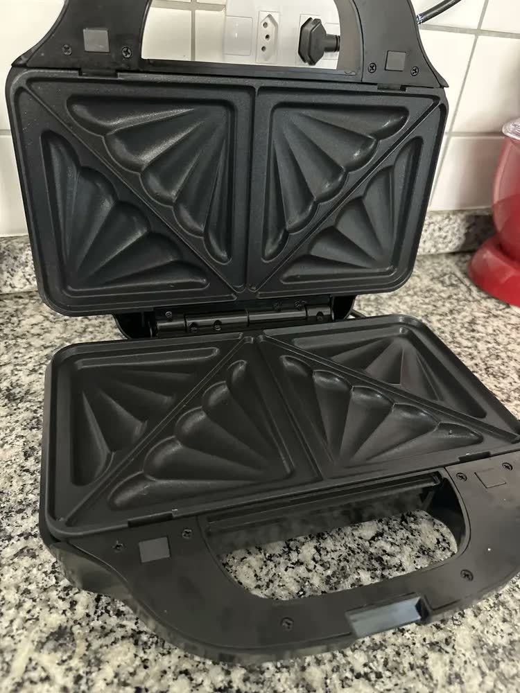 foto de Grill E Sanduicheira Philco Pgr17pi Chapas Removíveis 900w Cor Preto