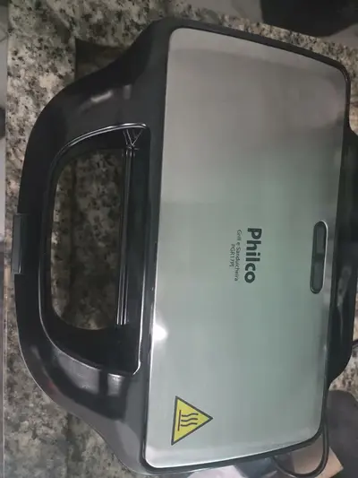 foto de Grill E Sanduicheira Philco Pgr17pi Chapas Removíveis 900w Cor Preto