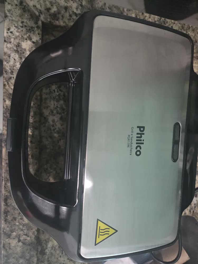 foto de Grill E Sanduicheira Philco Pgr17pi Chapas Removíveis 900w Cor Preto