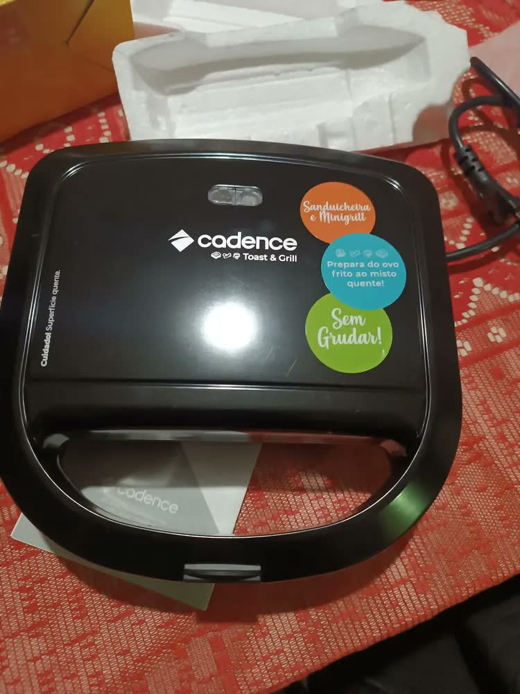 foto de Sanduicheira Elétrica Cadence Toast & Grill San260 Cor Preto