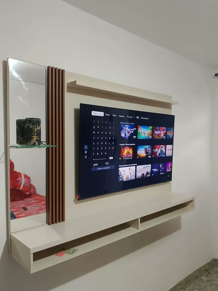 foto de Painel Para Tv Até 55 Polegadas Com Espelho E Lateral Ripada Cor Naturale