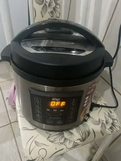 foto de Panela De Pressão WAP WPPE1 Elétrica 6 Litros Com Painel Digital
