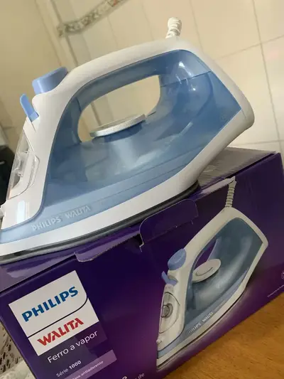 foto de Ferro de Passar A Vapor Philips Walita Dst1050 Série 1000 1200w Branco e Azul
