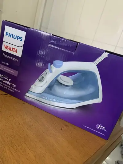foto de Ferro de Passar A Vapor Philips Walita Dst1050 Série 1000 1200w Branco e Azul