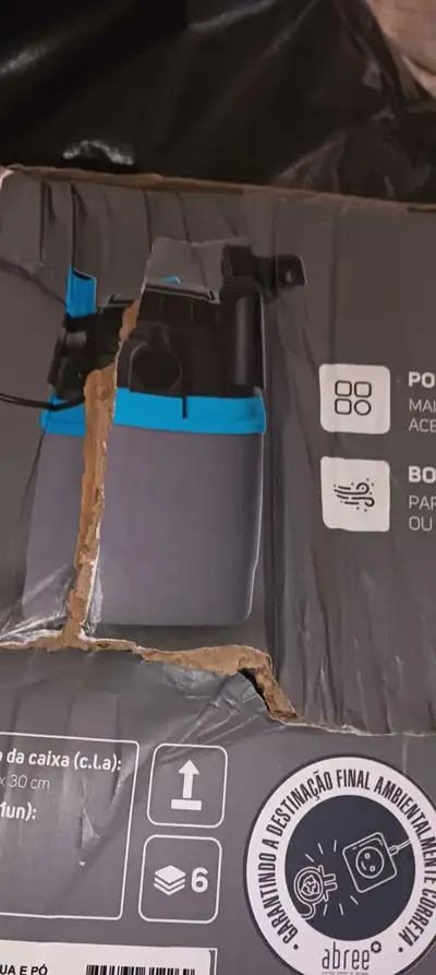 foto de Wap Aspirador De Pó E Líquido Portátil Gtw Compact 1400w