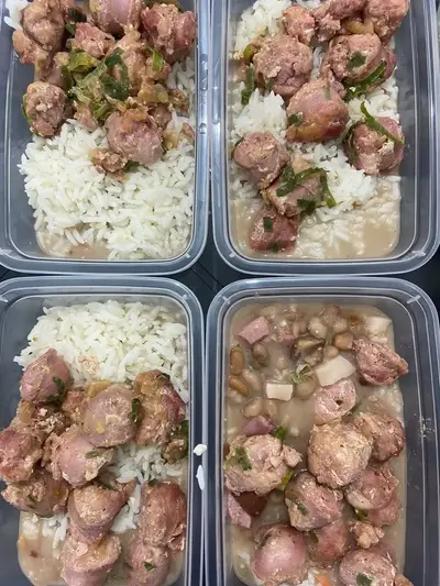 foto de Kit 10 Potes 1 Litro Transparente Marmita Fitness Bpa Free Tampa Hermética Reutilizável Micro E Freezer ponte lar utilidades