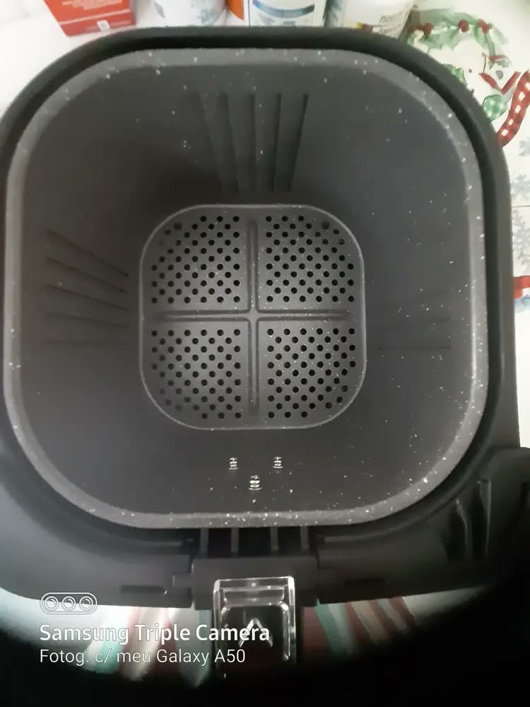 foto de Fritadeira Elétrica Wap Air Fryer Family 4l Antiaderente E Com Desligamento Automático 1500w