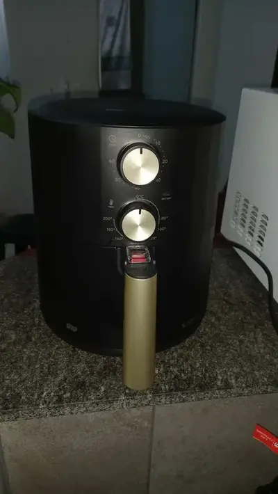 foto de Fritadeira Elétrica Antiaderente WAP Air Fryer Grand Family 5 Litros 1500W