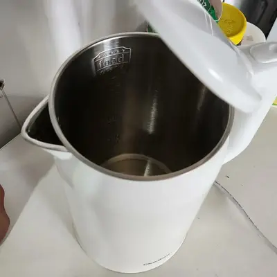 foto de Chaleira Elétrica 1,7l Gaabor 1500w Aço Inox E Cabo Retrátil Cor Branco