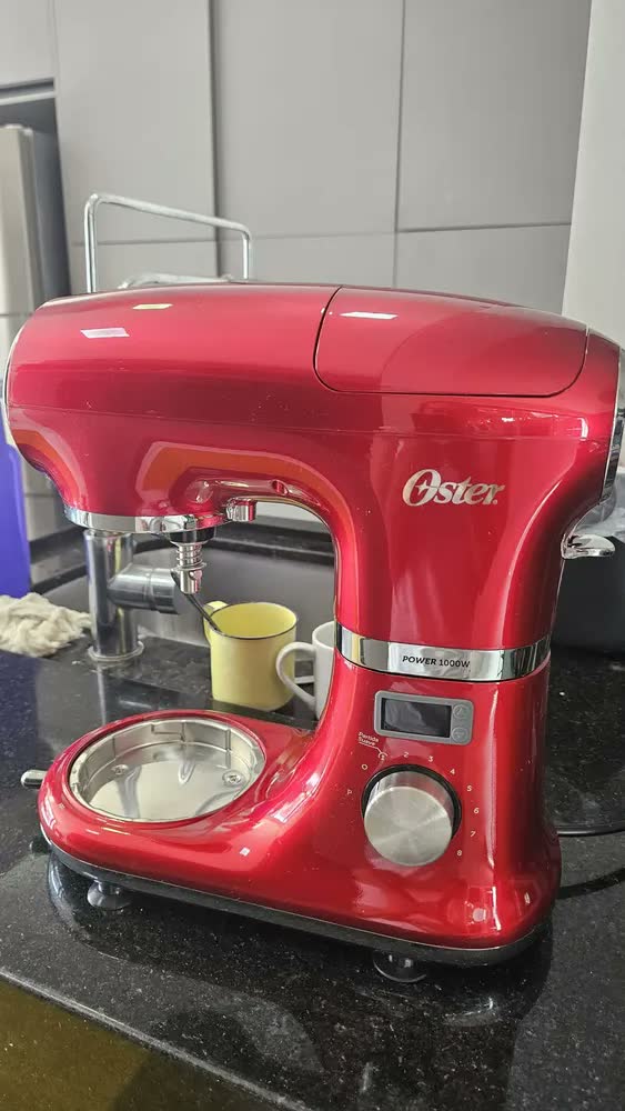 foto de Kit Batedeira Planetária Digital Com Moedor De Carne Oster