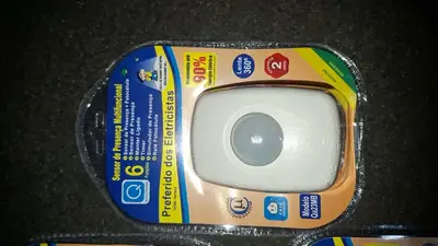 foto de Sensor de Presença Multifuncional Qualitroni QA23 com Fotocélula 360°
