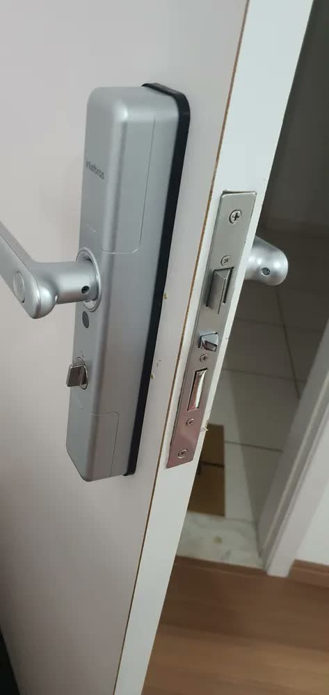 foto de Fechadura Smart De Embutir Ifr 7000 Com Maçaneta Intelbras