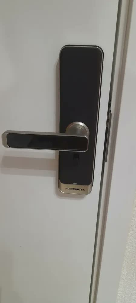 foto de Fechadura Eletrônica Inteligente Wifi Novadigital Biometria Digital App Senha Cartão Magnético Touch Automação Tuya Smart Life Preta