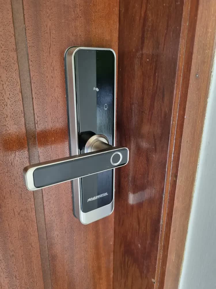 foto de Fechadura Eletrônica Inteligente Wifi Novadigital Biometria Digital App Senha Cartão Magnético Touch Automação Tuya Smart Life Preta