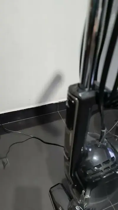 foto de Aspirador De Pó Vertical 3 Em 1 Silent Speed Max 1350w Wap PRETO