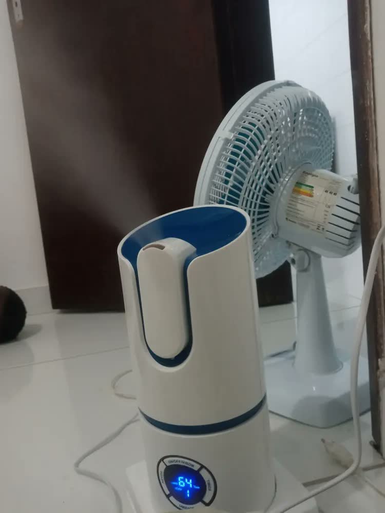 foto de Umidificador Digital 2,5 Litros Ultrasônico Elgin -
