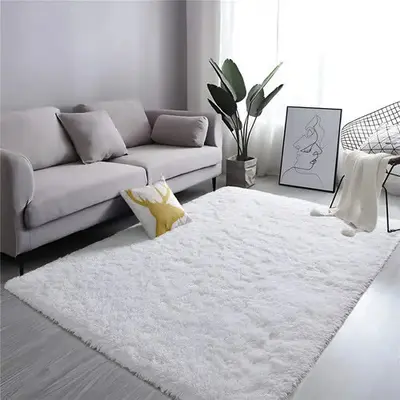 foto de Tapete 2x1,5 Sala Peludo Quarto Cores Variadas Cor Branco Desenho Do Tecido Pelo Alto