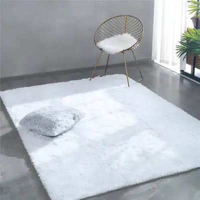 foto de Tapete 2x1,5 Sala Peludo Quarto Cores Variadas Cor Branco Desenho Do Tecido Pelo Alto
