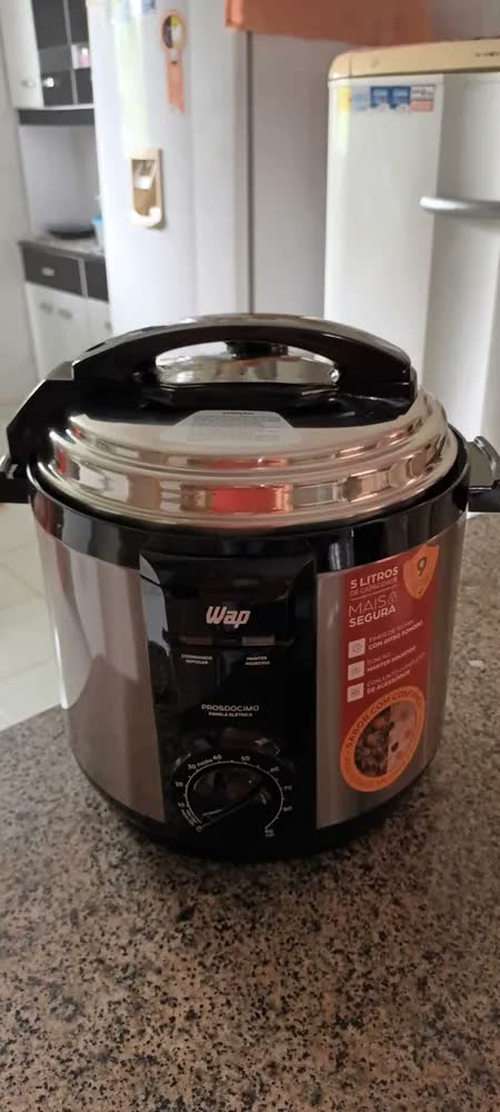 foto de Panela de Pressão Elétrica WAP Wppe2 5 Llitro Antiaderente 900W Inox e Preta