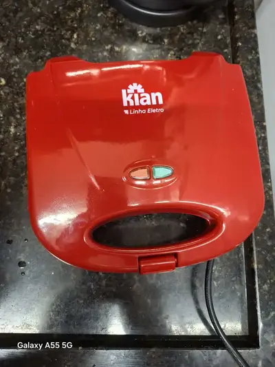 foto de Sanduicheira Grill 2 Em 1 Preta 750w Preto Kian