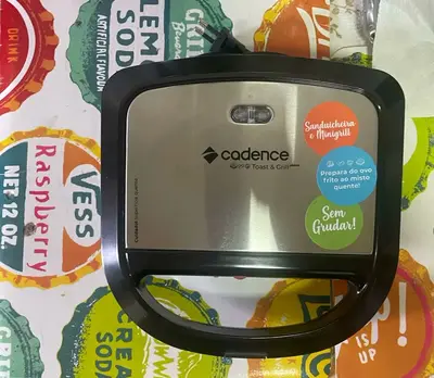 foto de Sanduicheira Elétrica San615 Toast & Grill Prime Cadence Cor Preto/Inox