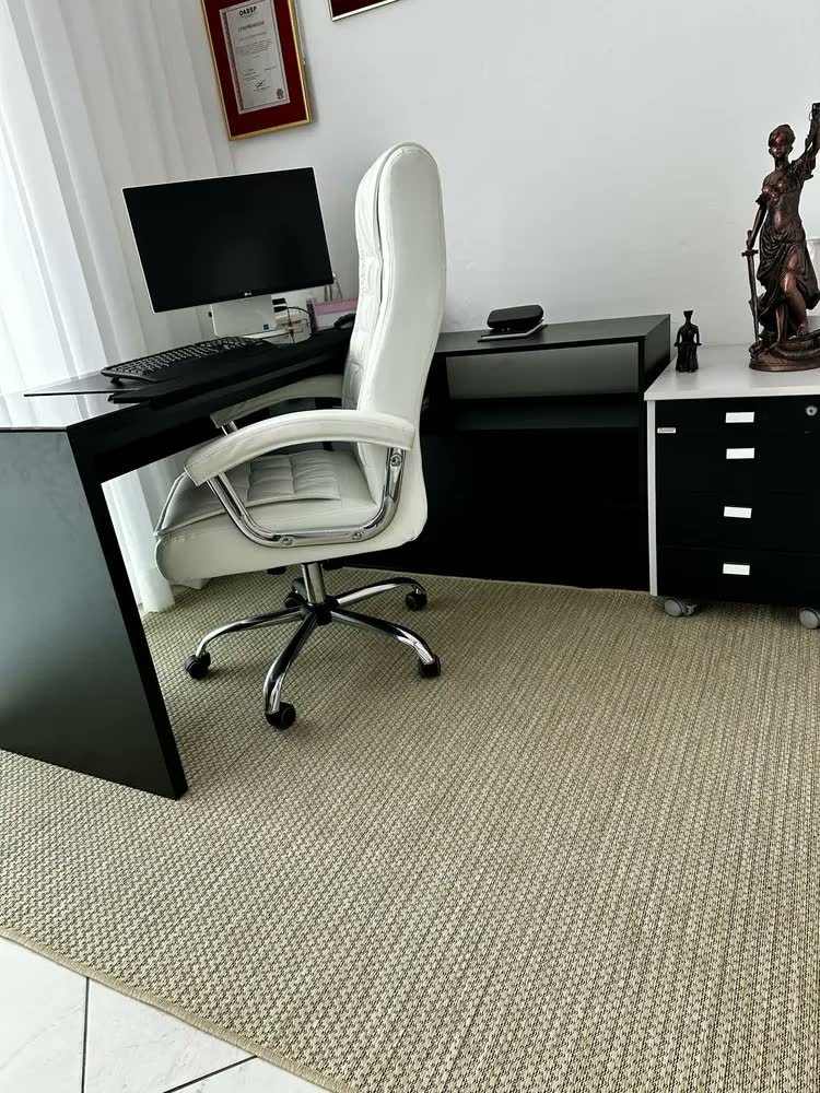 foto de Tapete Sala Não Escorrega Sisal 2,00x1,50 Limpa Fácil cor bege-marrom