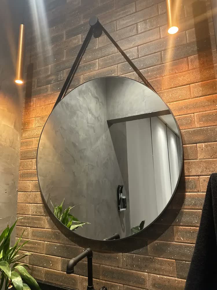 foto de Espelho Decorativo 80cm Para Salão De Beleza Alça + Suporte Moldura Preto
