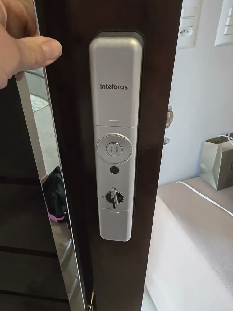 foto de Fechadura Eletronica Intelbras Mfr7001 Preta Rolete Digital
