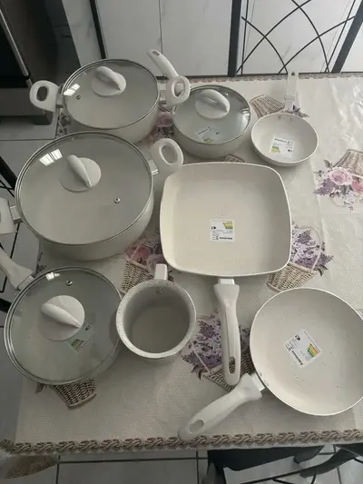 foto de Jogo de Panelas Casambiente 8 Peças Revestimento Cerâmico Antiaderente