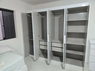foto de Guarda Roupa Casal Lisboa 8 Portas 4 Gavetas
